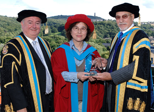 Professor Bob Cryan, Professor Xiangqian Jiang and Sir Patrick Stewart