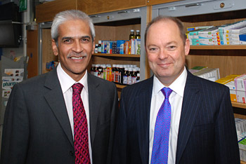 Lloyds Pharmacy’s Steve Howard appointed as visiting professor in Pharmacy following at invitation from the University's Dr Mahendra Patel