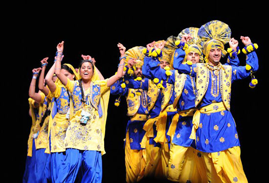 Bhangra dancers in costume