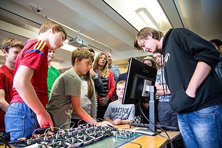 Uni hosts Institution of Engineering & Technology Open House Day