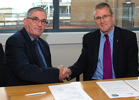 Babylon’s President Professor Adil Hadi Al-Baghdadi (left) is pictured with Huddersfield’s Pro Vice-Chancellor, International, Professor Dave Taylor