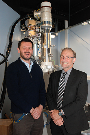 Dr Jonathan Hinks (left) with Professor Steve Donnelly